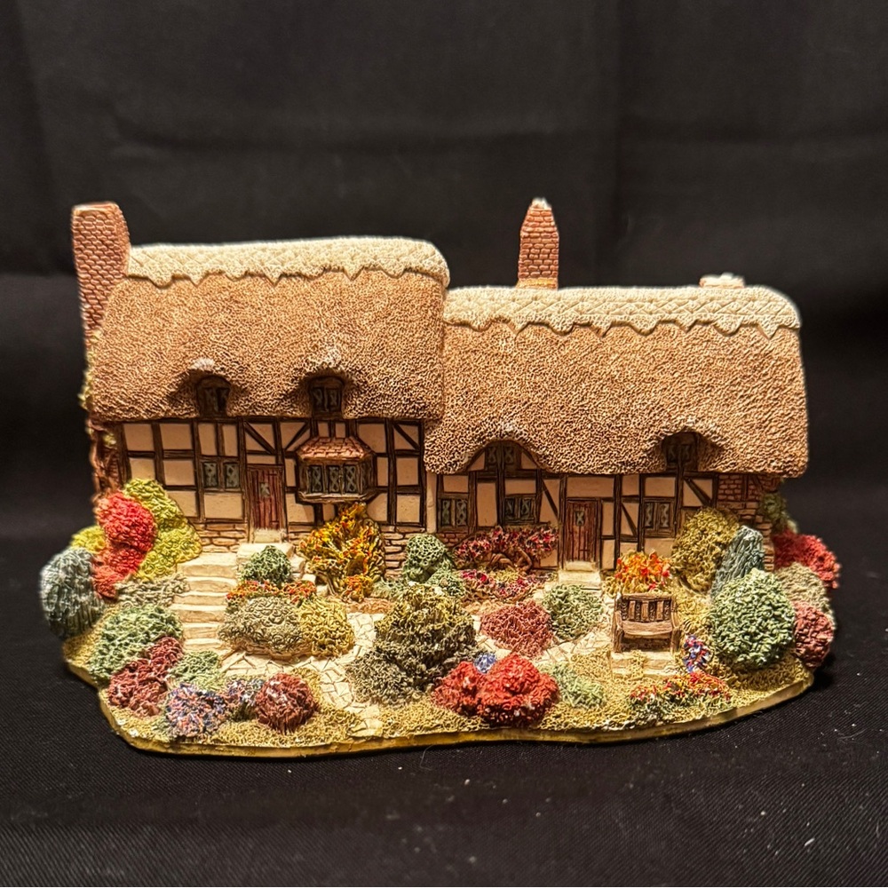 Vintage Lilliput Lane Anne Hathaway’s Cottage 1989 English Cottage Miniature